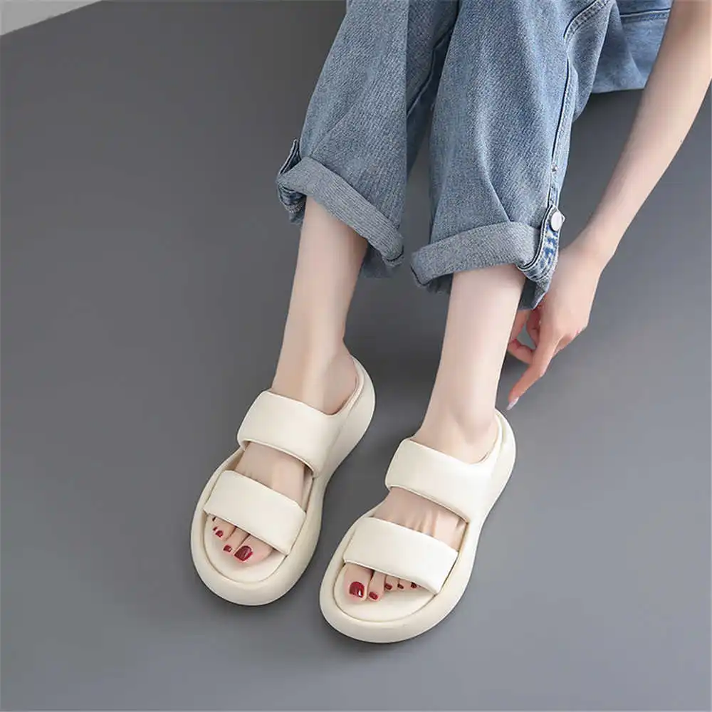 Chaussures d'été à bandes pour - Outdoor Lighting On House Ideas avis et prix