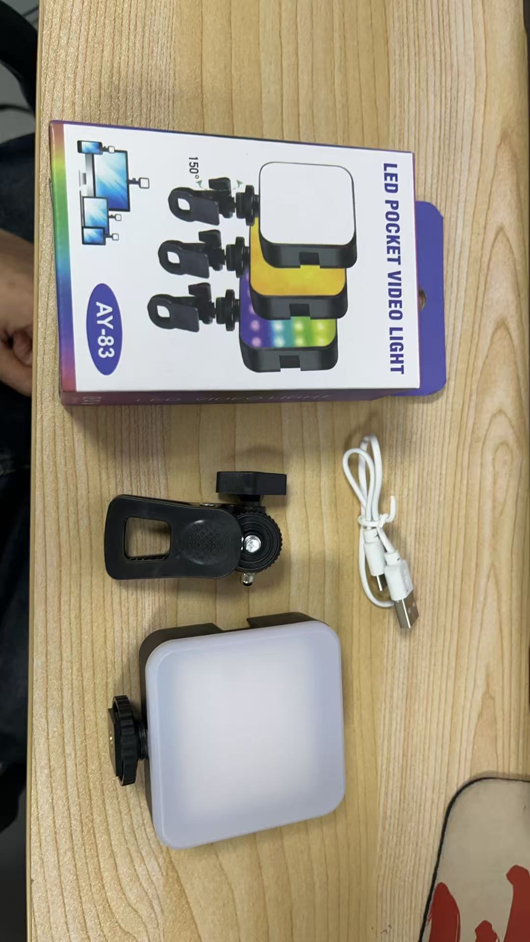 Lumière de poche RGB pour phot - Outdoor Lighting In Photography avis et prix