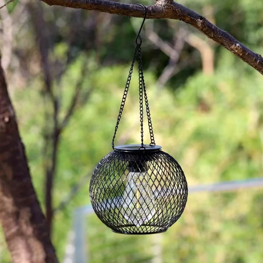 Lanterne solaire en fer forgé, - Outdoor Lighting Art avis et prix